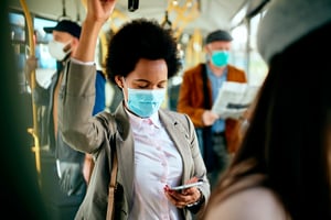 Vale-transporte ou vale combustível: quais as regras?